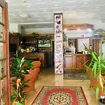 Milano Готель Градо