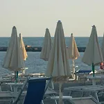 Готель Milano Градо