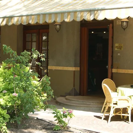 Hotel Milano 3*