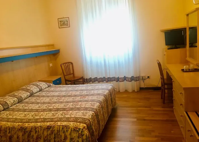 Готель Milano Градо